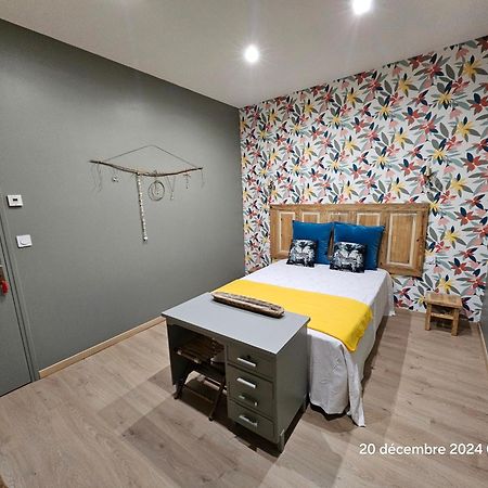 Les Box Chambre D'Hotes Lunan Экстерьер фото