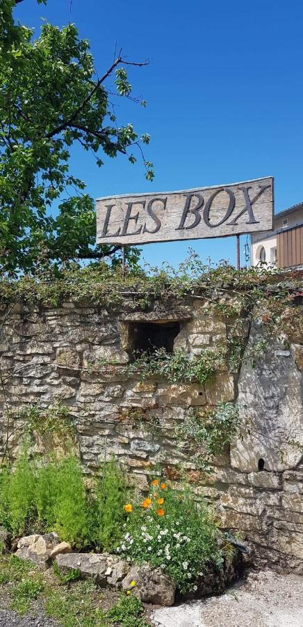Les Box Chambre D'Hotes Lunan Экстерьер фото