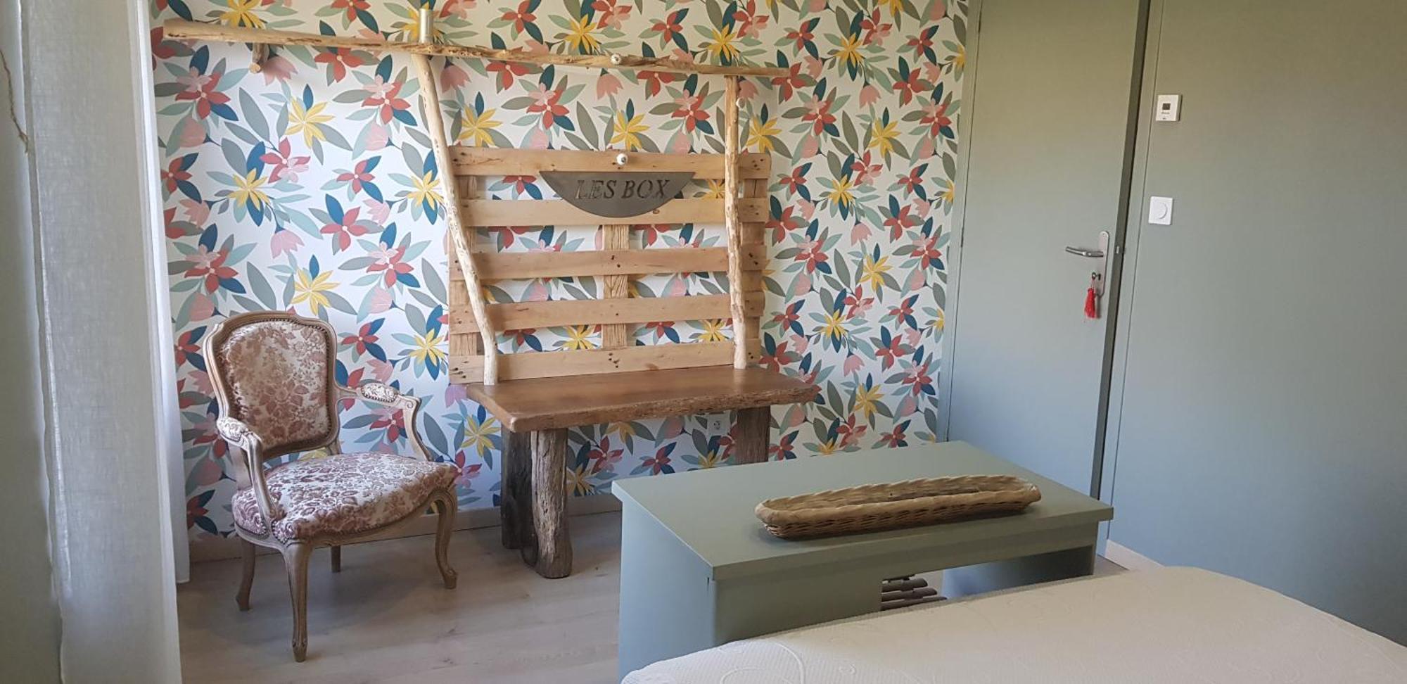 Les Box Chambre D'Hotes Lunan Экстерьер фото
